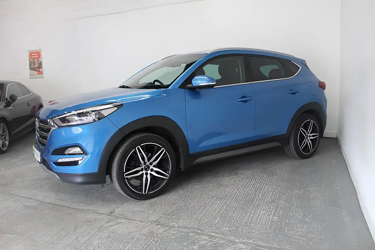Used 2016 Hyundai Tucson Premium Blue - Interior and Exterior details 4