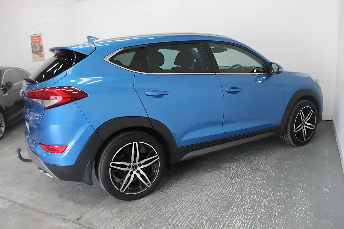 Used 2016 Hyundai Tucson Premium Blue - Interior and Exterior details 8