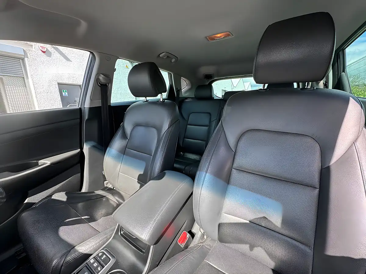 Used 2016 Hyundai Tucson Premium Grey - Interior and Exterior details 5