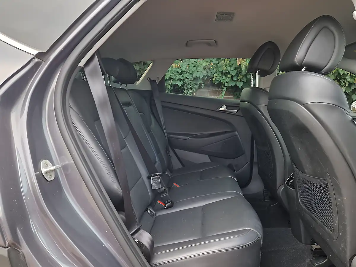 Used 2016 Hyundai Tucson Premium Grey - Interior and Exterior details 12