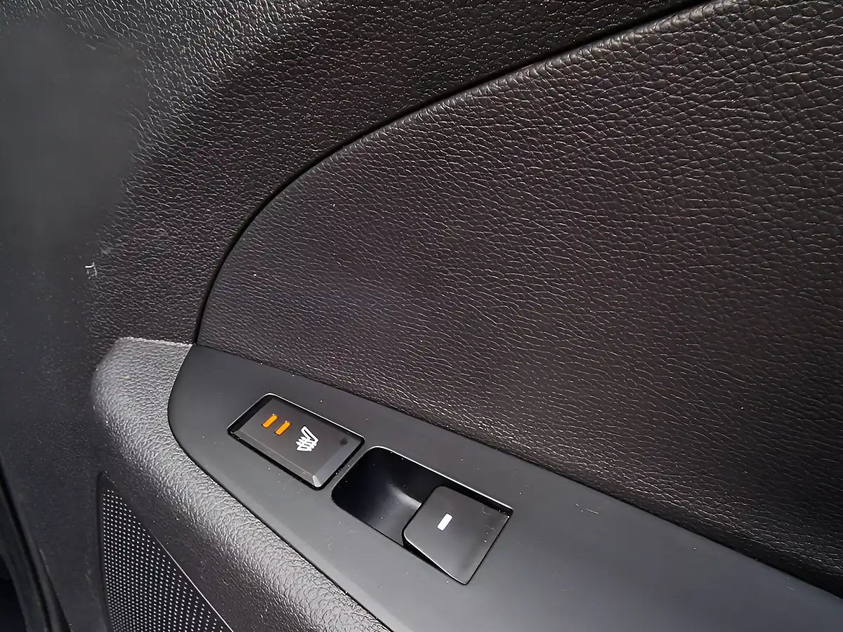 Used 2016 Hyundai Tucson Premium Grey - Interior and Exterior details 13