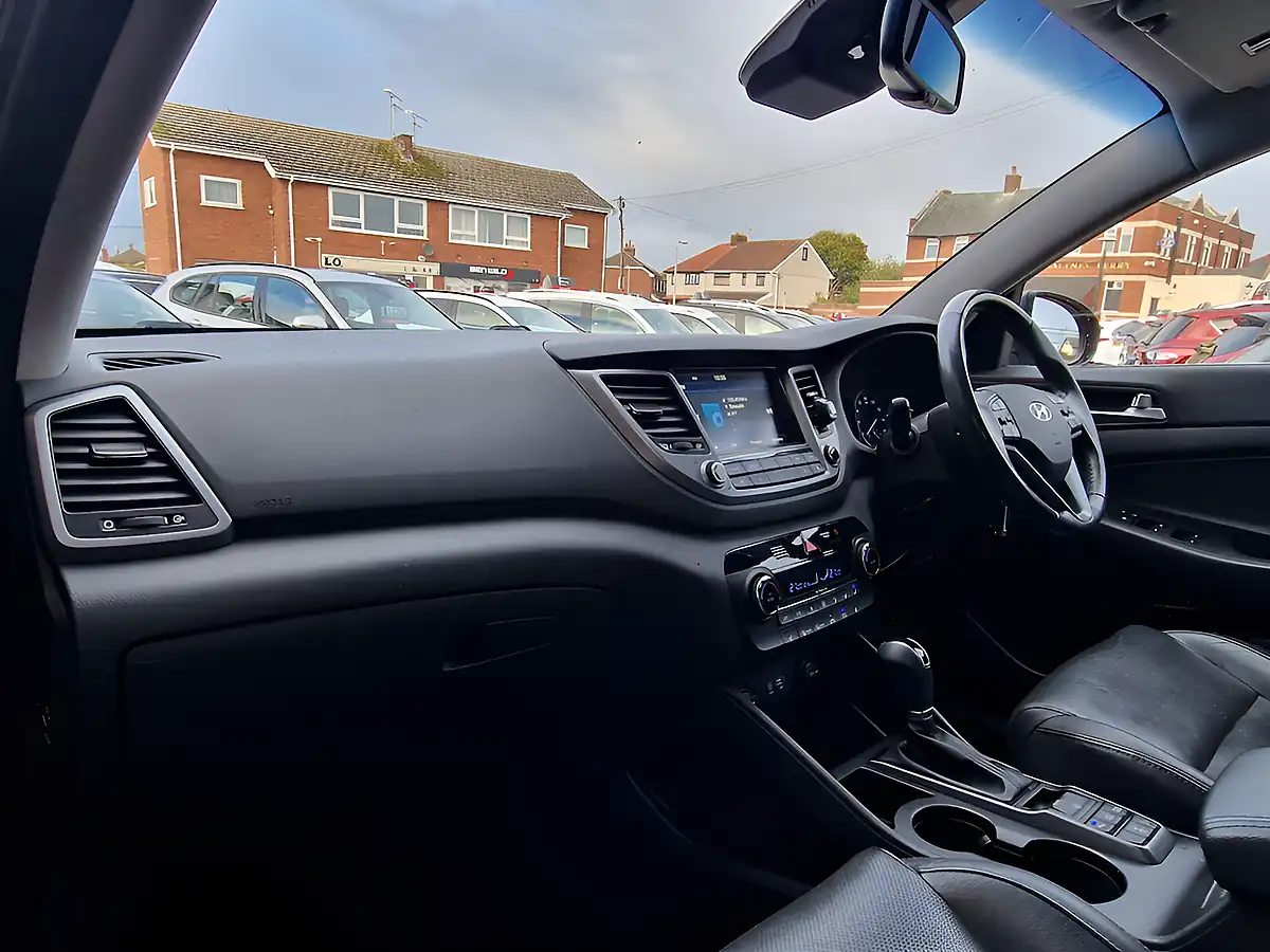 Used 2016 Hyundai Tucson Premium Grey - Interior and Exterior details 14