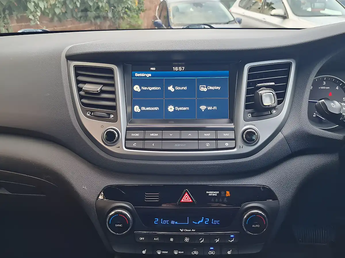 Used 2016 Hyundai Tucson Premium Grey - Interior and Exterior details 16