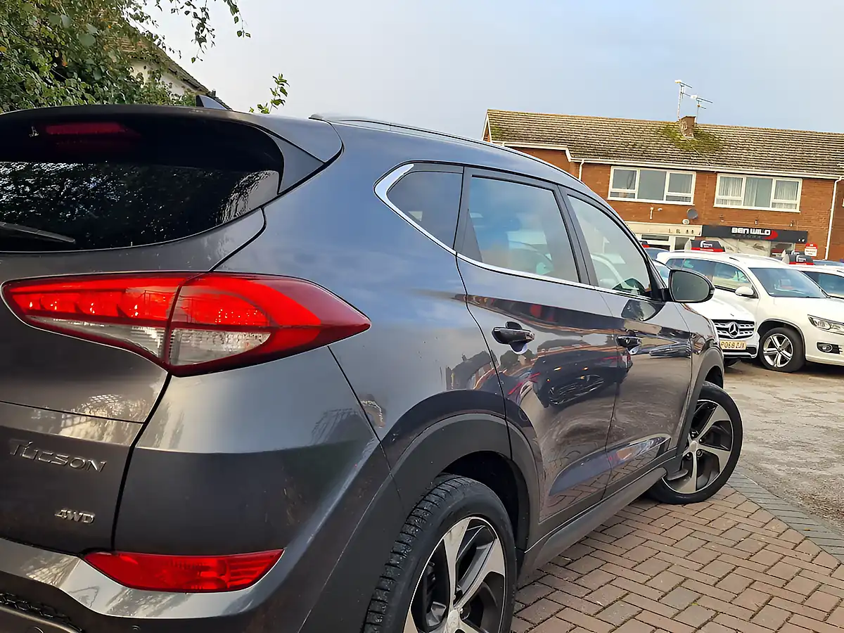 Used 2016 Hyundai Tucson Premium Grey - Interior and Exterior details 18