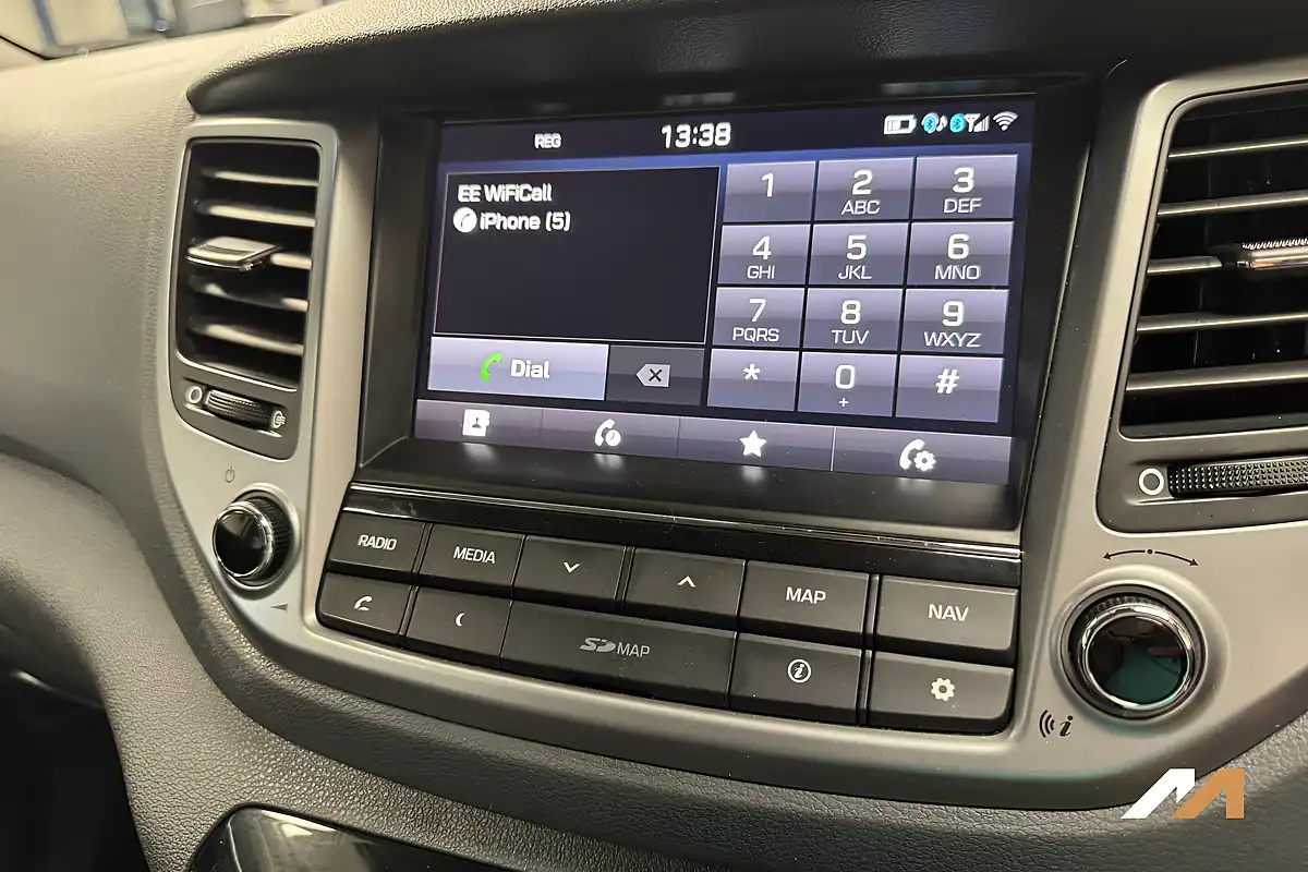 Used 2016 Hyundai Tucson Premium Platinum Silver - Interior and Exterior details 16