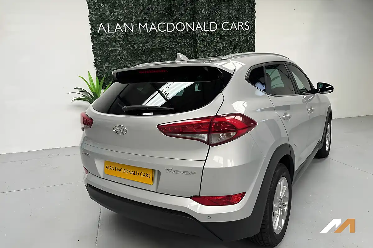 Used 2016 Hyundai Tucson Premium Platinum Silver - Interior and Exterior details 2