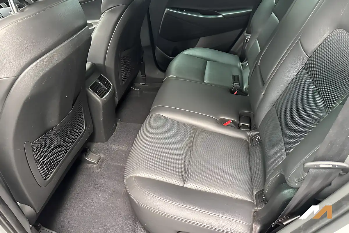 Used 2016 Hyundai Tucson Premium Platinum Silver - Interior and Exterior details 20