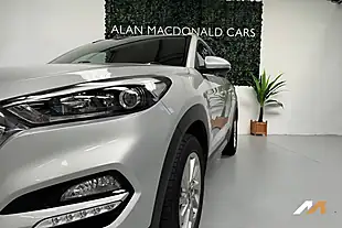 Used 2016 Hyundai Tucson Premium Platinum Silver - Interior and Exterior details 7
