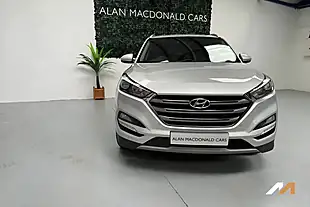 Used 2016 Hyundai Tucson Premium Platinum Silver - Interior and Exterior details 8
