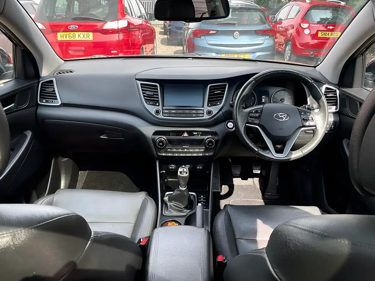 Used 2016 Hyundai Tucson Premium Se Black - Interior and Exterior details 11