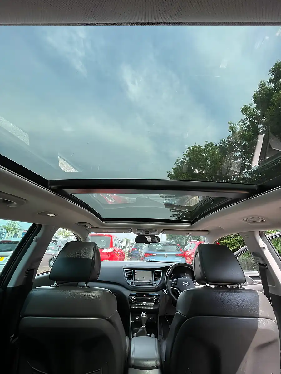 Used 2016 Hyundai Tucson Premium Se Black - Interior and Exterior details 13