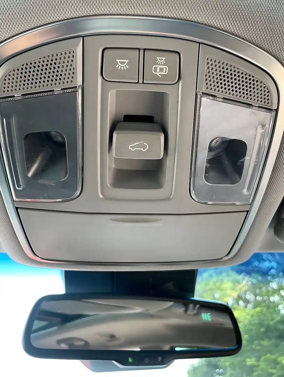Used 2016 Hyundai Tucson Premium Se Black - Interior and Exterior details 16