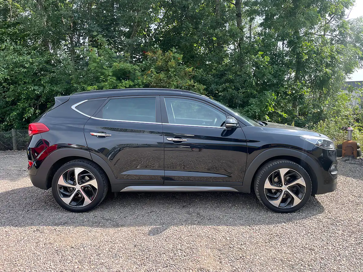 Used 2016 Hyundai Tucson Premium Se Black - Interior and Exterior details 5