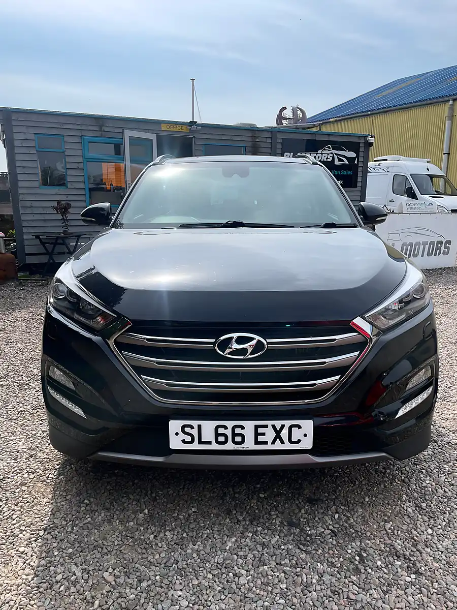 Used 2016 Hyundai Tucson Premium Se Black - Interior and Exterior details 9