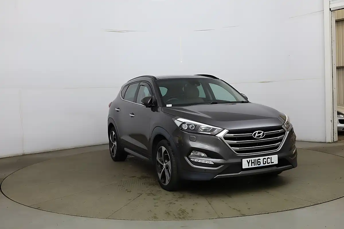 Used 2016 Hyundai Tucson Premium Se Grey - Interior and Exterior details 3