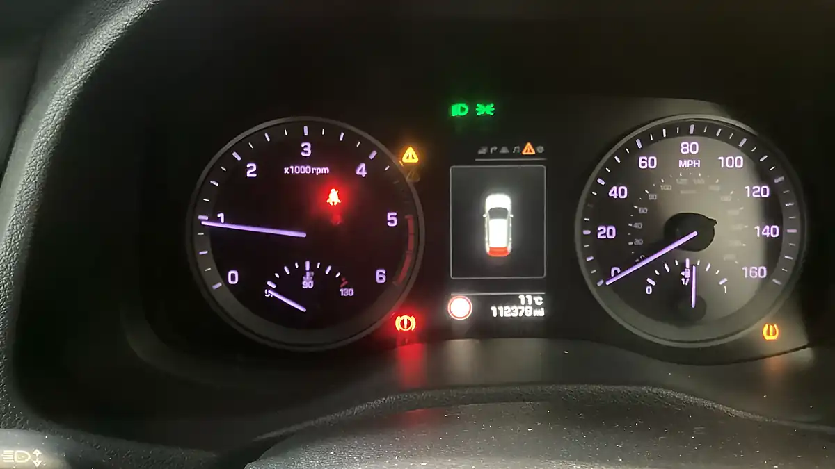 Used 2016 Hyundai Tucson Premium Se White - Interior and Exterior details 5