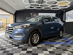 Used 2016 Hyundai Tucson S Blue - Interior and Exterior details 13