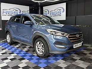 Used 2016 Hyundai Tucson S Blue - Interior and Exterior details 2