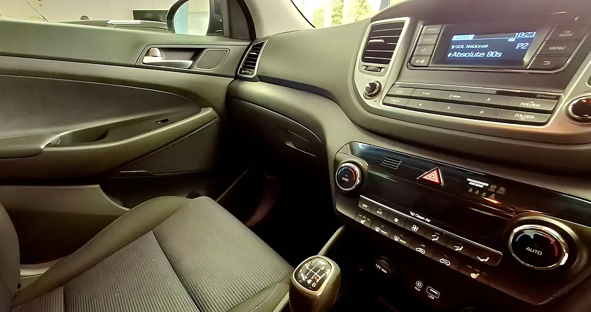 Used 2016 Hyundai Tucson Se Black - Interior and Exterior details 13