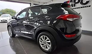 Used 2016 Hyundai Tucson Se Black - Interior and Exterior details 4