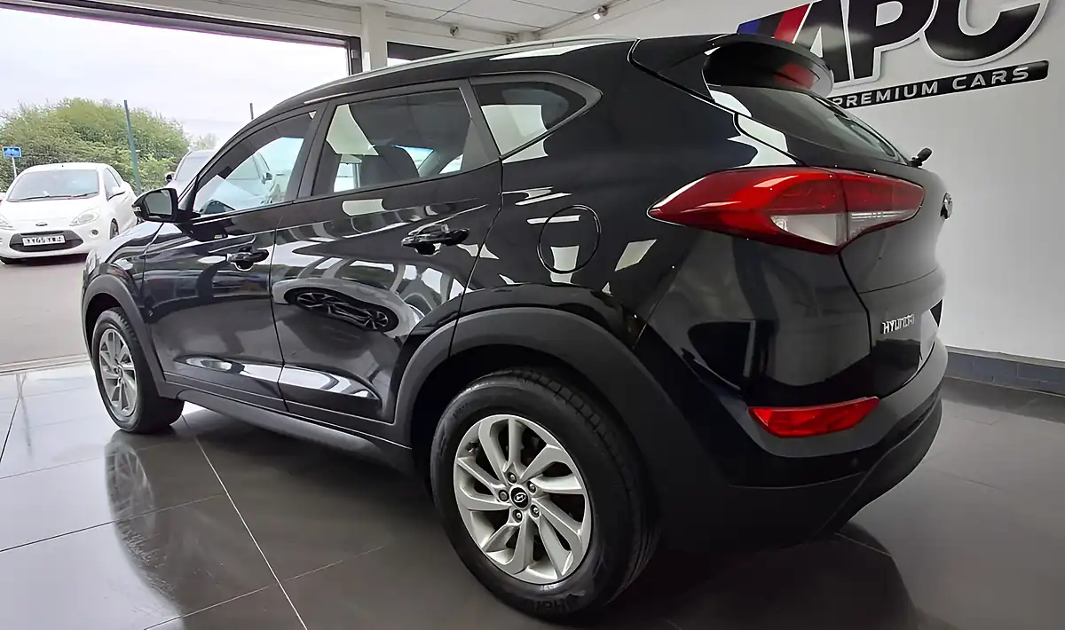Used 2016 Hyundai Tucson Se Black - Interior and Exterior details 4