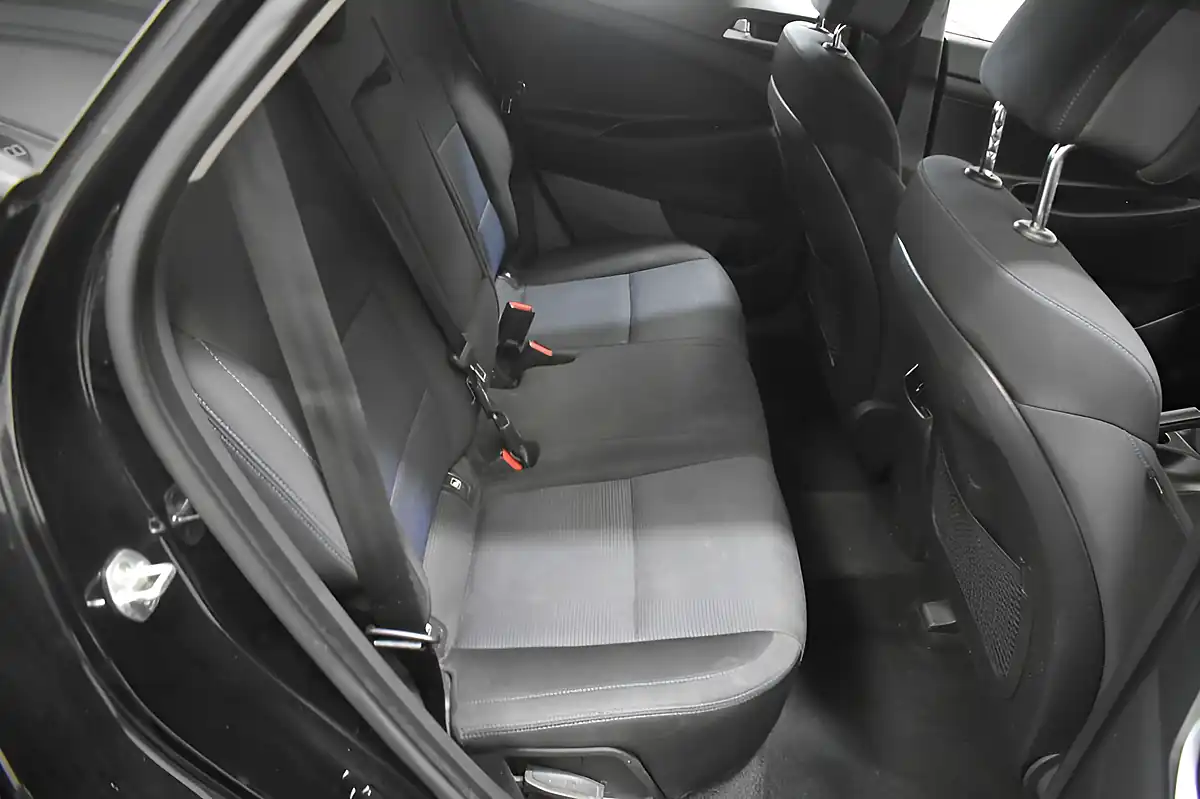 Used 2016 Hyundai Tucson Se Black - Interior and Exterior details 11