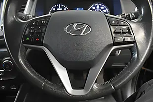 Used 2016 Hyundai Tucson Se Black - Interior and Exterior details 13