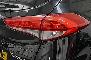 Used 2016 Hyundai Tucson Se Black - Interior and Exterior details 15