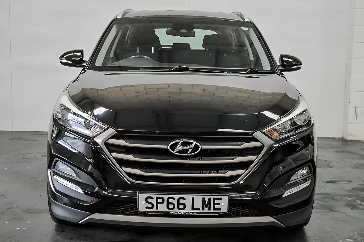 Used 2016 Hyundai Tucson Se Black - Interior and Exterior details 4