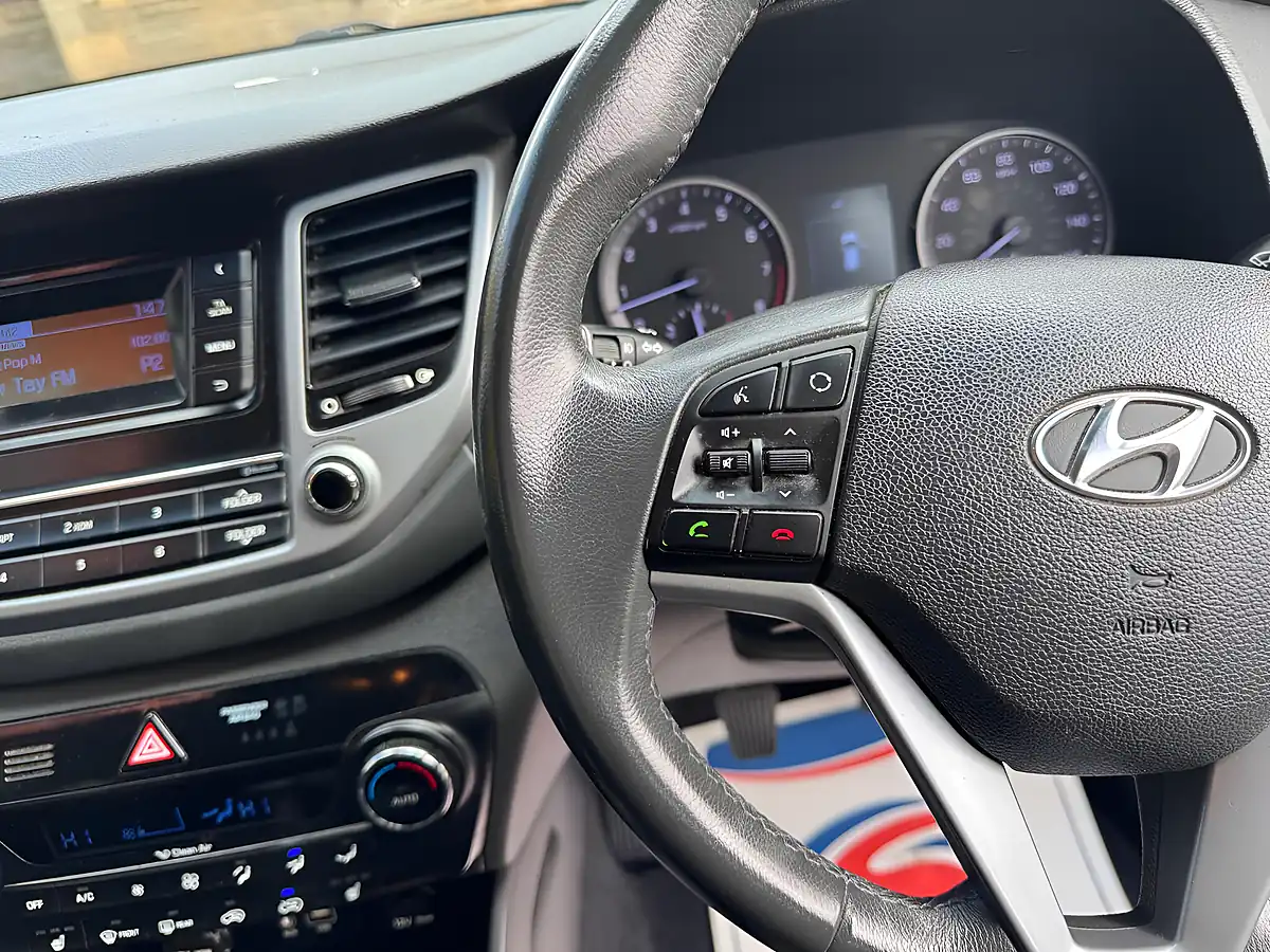 Used 2016 Hyundai Tucson Se Black - Interior and Exterior details 18