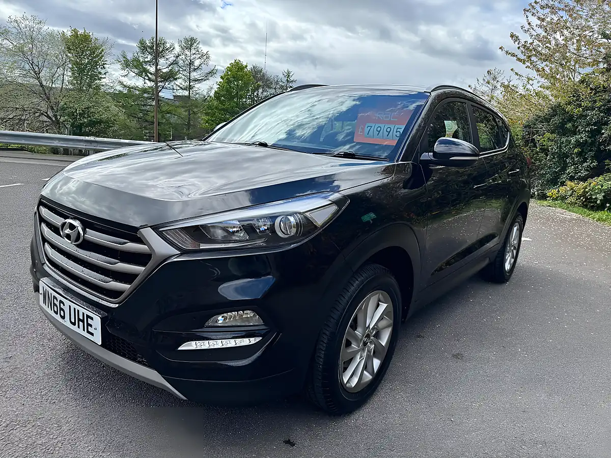 Used 2016 Hyundai Tucson Se Black - Interior and Exterior details 4