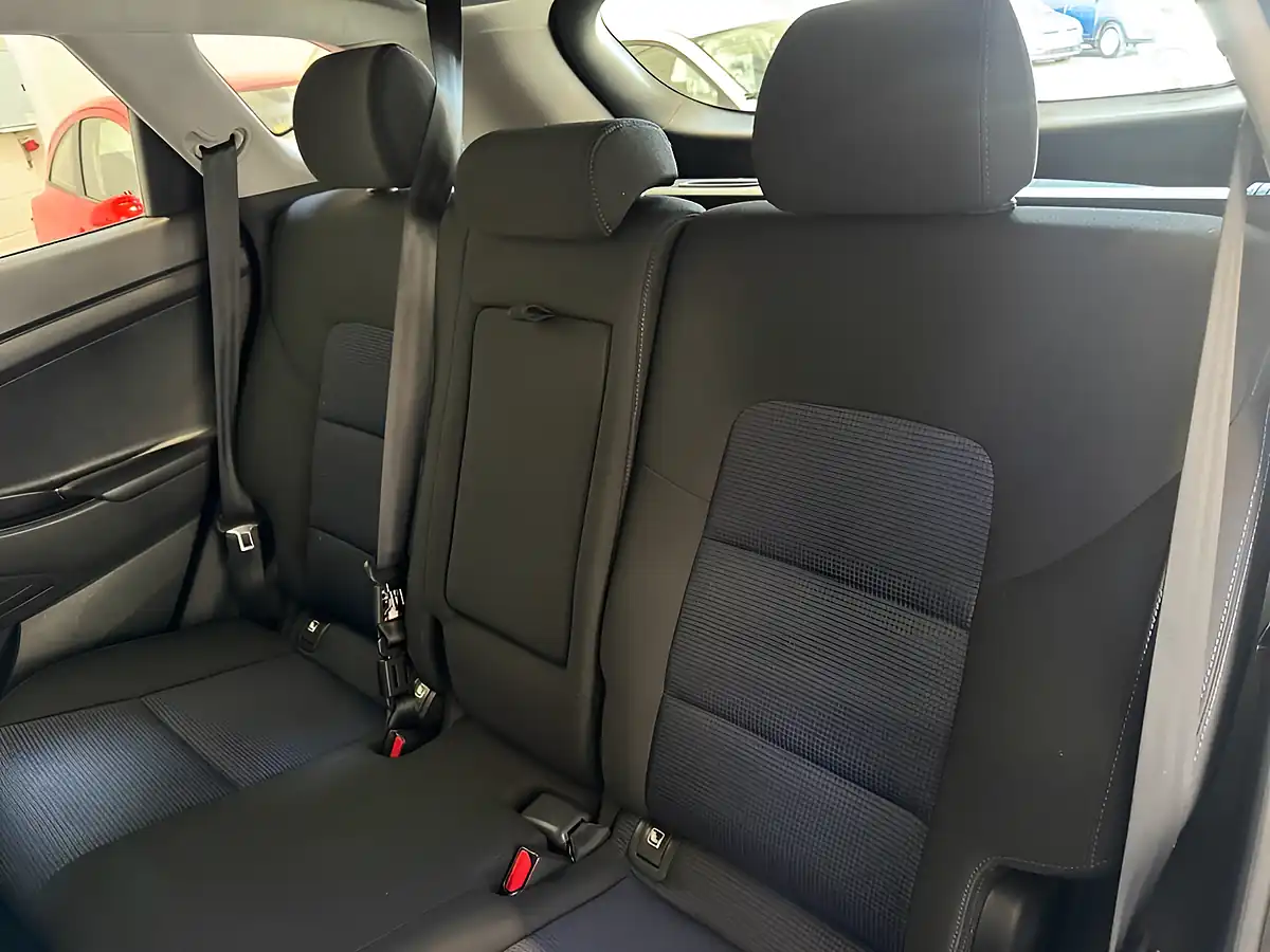 Used 2016 Hyundai Tucson Se Blue - Interior and Exterior details 12