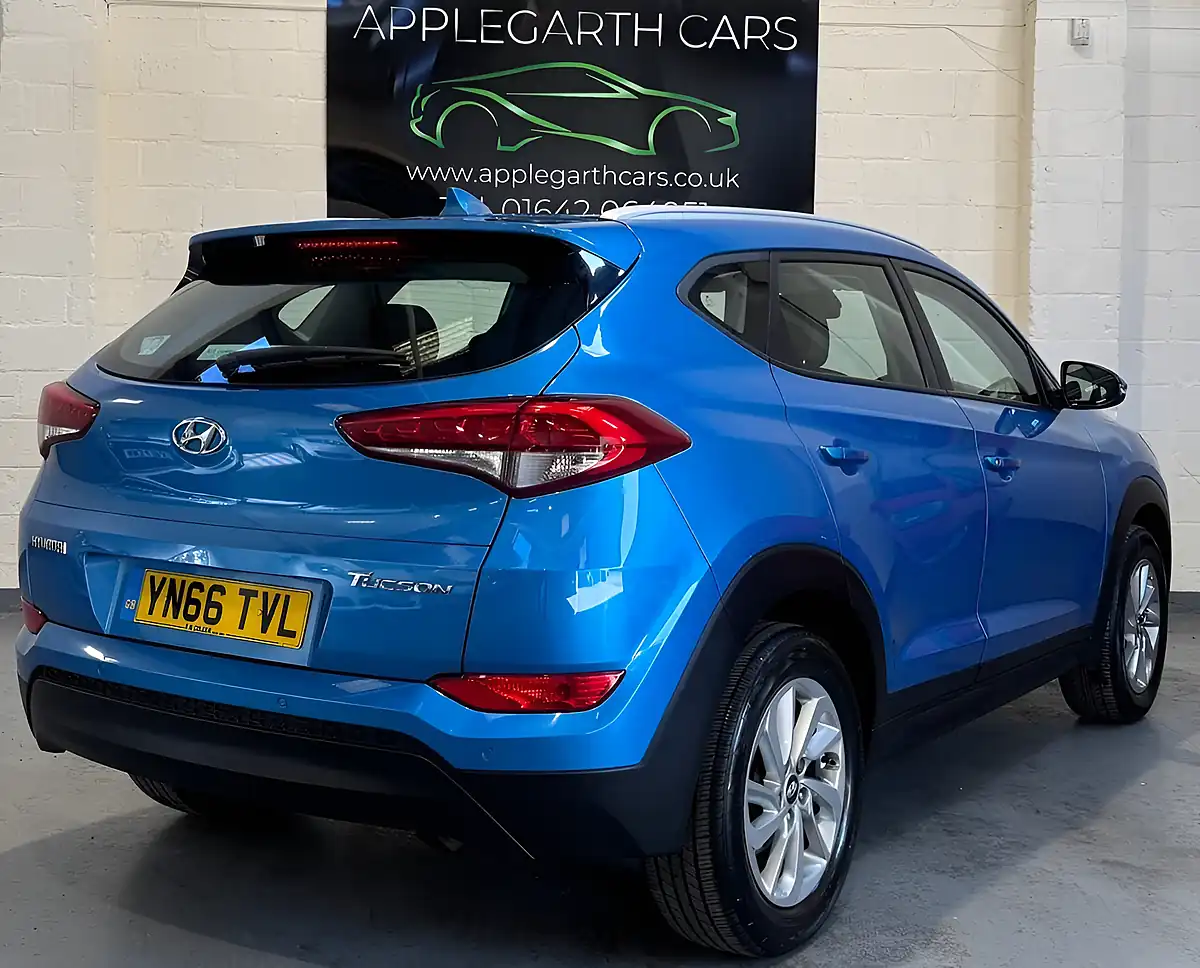 Used 2016 Hyundai Tucson Se Blue - Interior and Exterior details 3