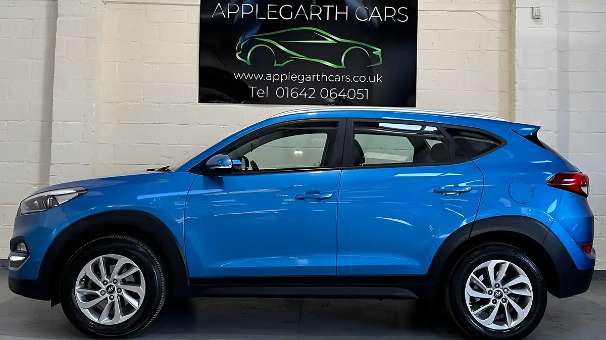 Used 2016 Hyundai Tucson Se Blue - Interior and Exterior details 6