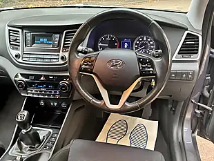 Used 2016 Hyundai Tucson Se Grey - Interior and Exterior details 17