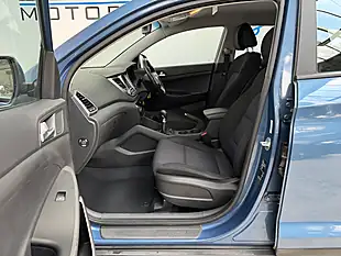 Used 2016 Hyundai Tucson Se Nav Ara Blue - Interior and Exterior details 9