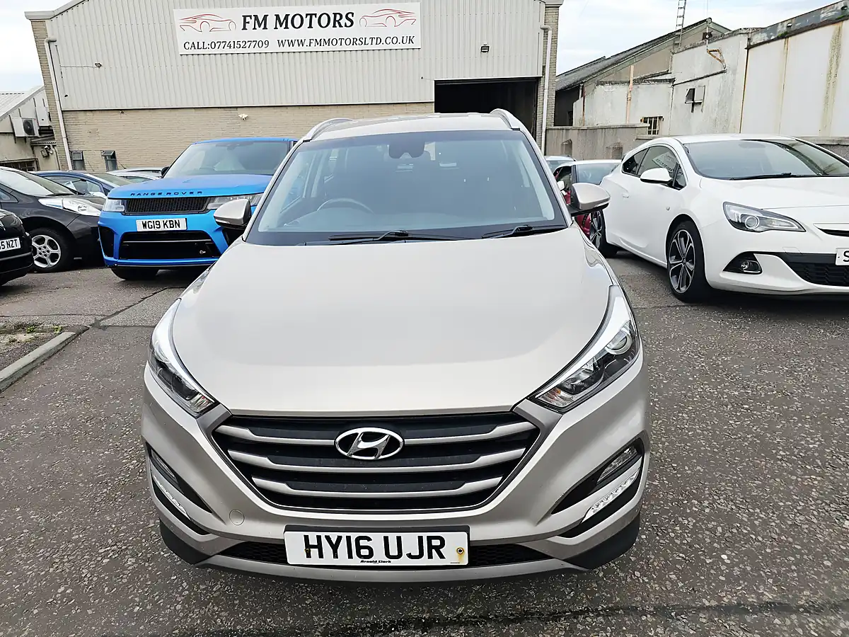 Used 2016 Hyundai Tucson Se Nav Brown - Front View