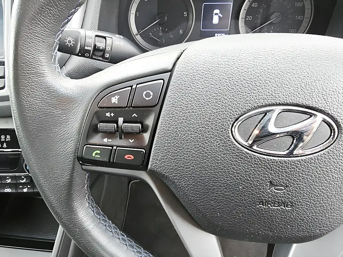 Used 2016 Hyundai Tucson Se Nav Brown - Interior and Exterior details 15