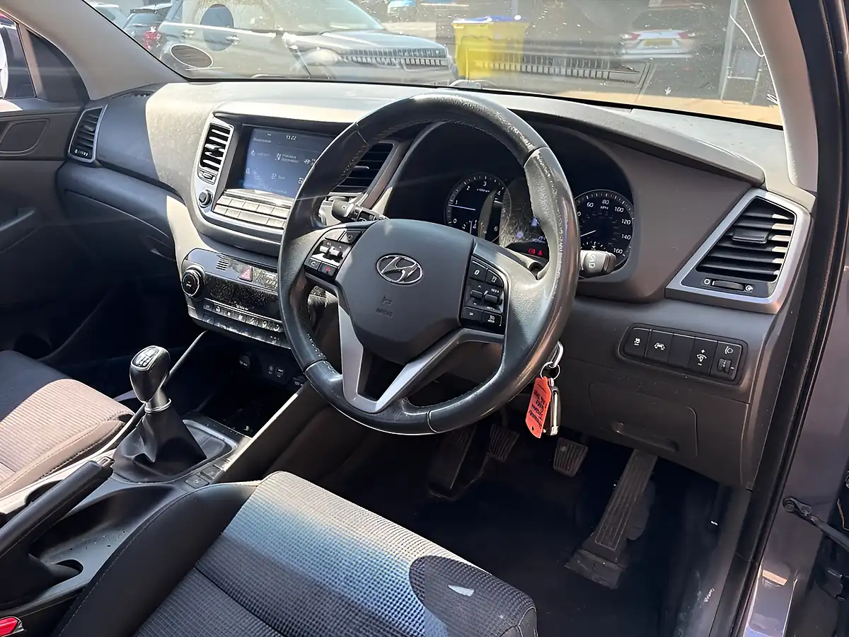 Used 2016 Hyundai Tucson Se Nav Grey - Interior and Exterior details 9