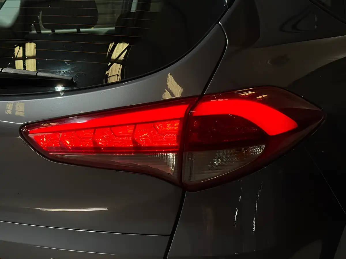 Used 2016 Hyundai Tucson Se Nav Grey - Interior and Exterior details 14