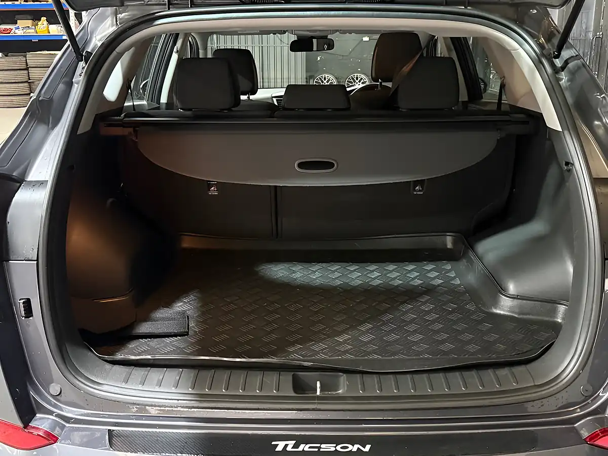 Used 2016 Hyundai Tucson Se Nav Grey - Interior and Exterior details 17
