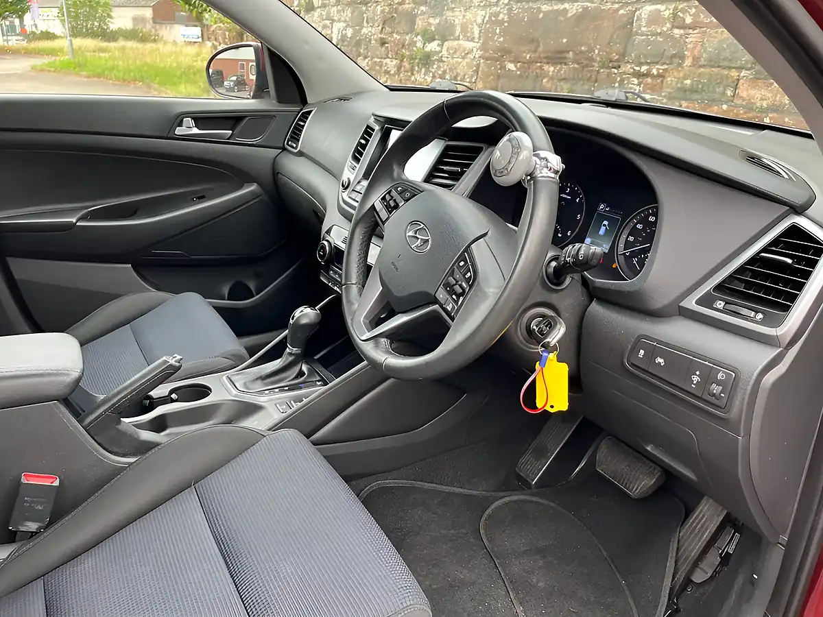 Used 2016 Hyundai Tucson Se Nav Red - Interior and Exterior details 13