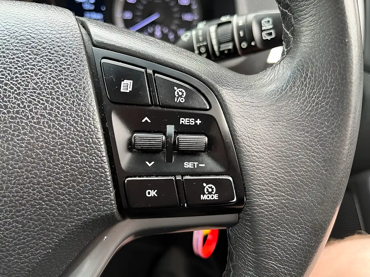 Used 2016 Hyundai Tucson Se Nav Red - Interior and Exterior details 17