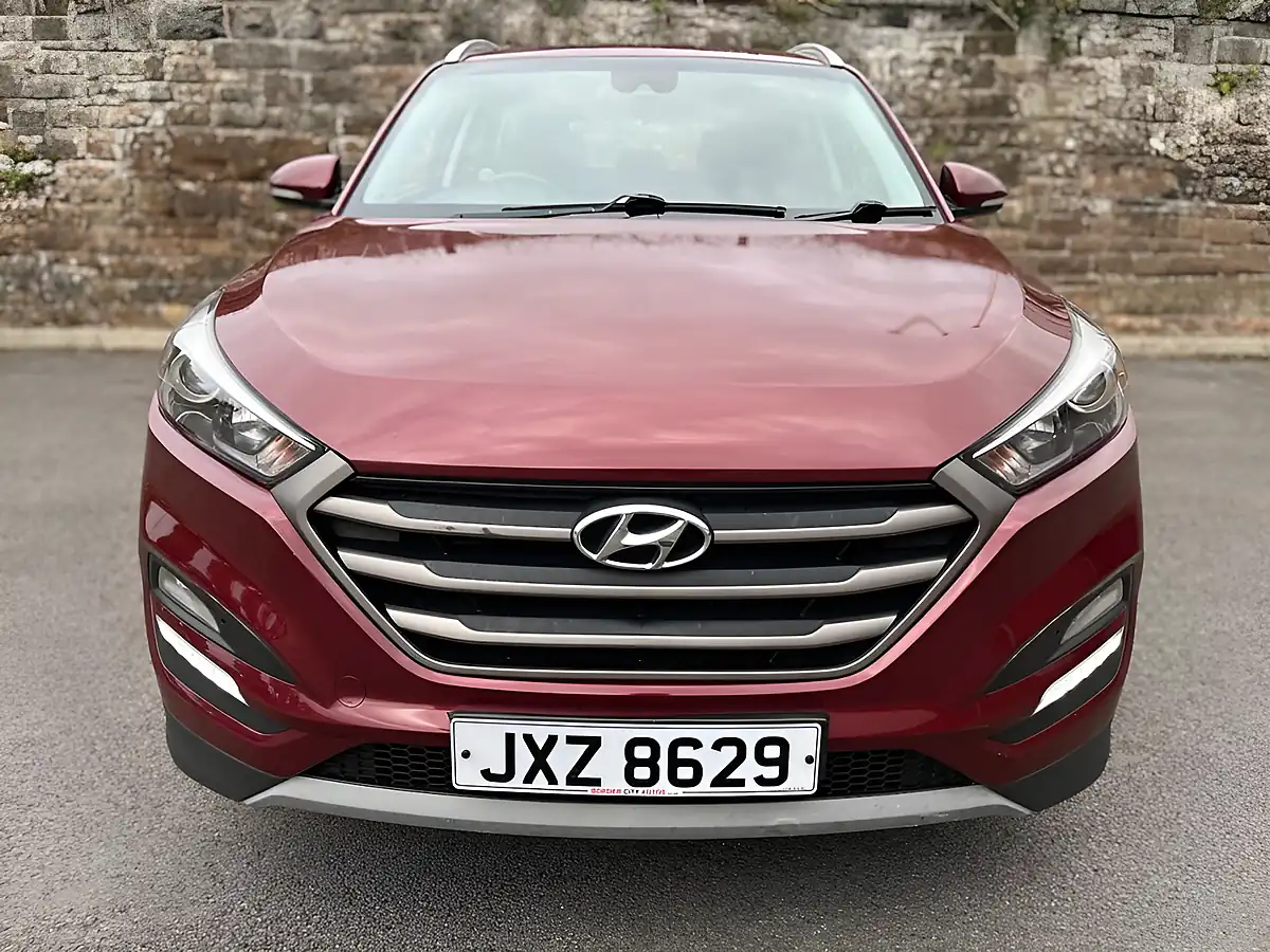 Used 2016 Hyundai Tucson Se Nav Red - Interior and Exterior details 2