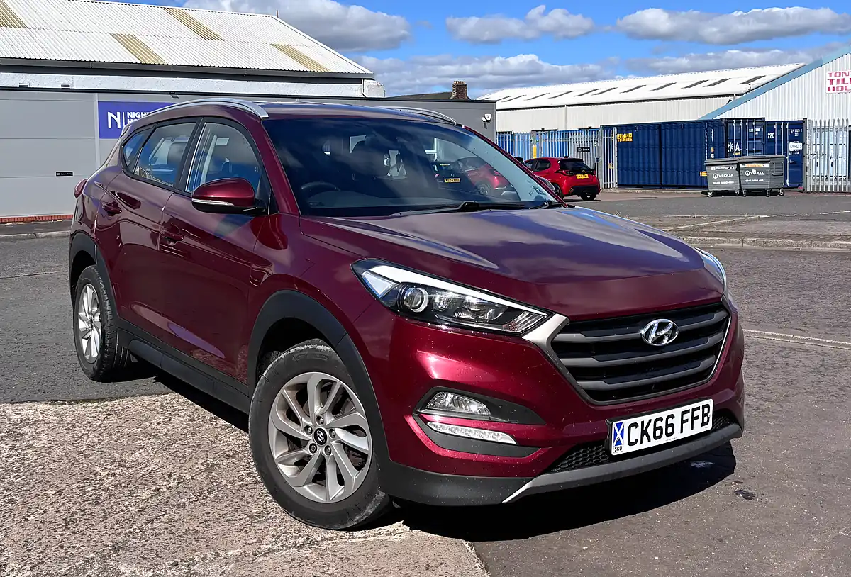 Used 2016 Hyundai Tucson Se Nav Red - Front View