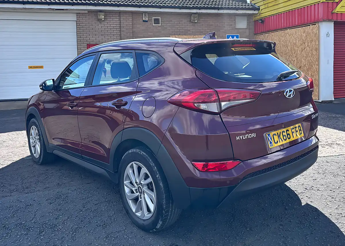 Used 2016 Hyundai Tucson Se Nav Red - Interior and Exterior details 2