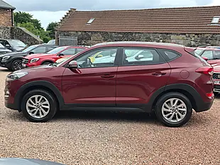 Used 2016 Hyundai Tucson Se Nav Ruby Wine Pearl - Interior and Exterior details 13