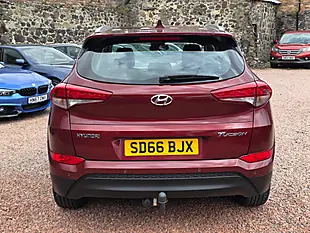 Used 2016 Hyundai Tucson Se Nav Ruby Wine Pearl - Interior and Exterior details 16