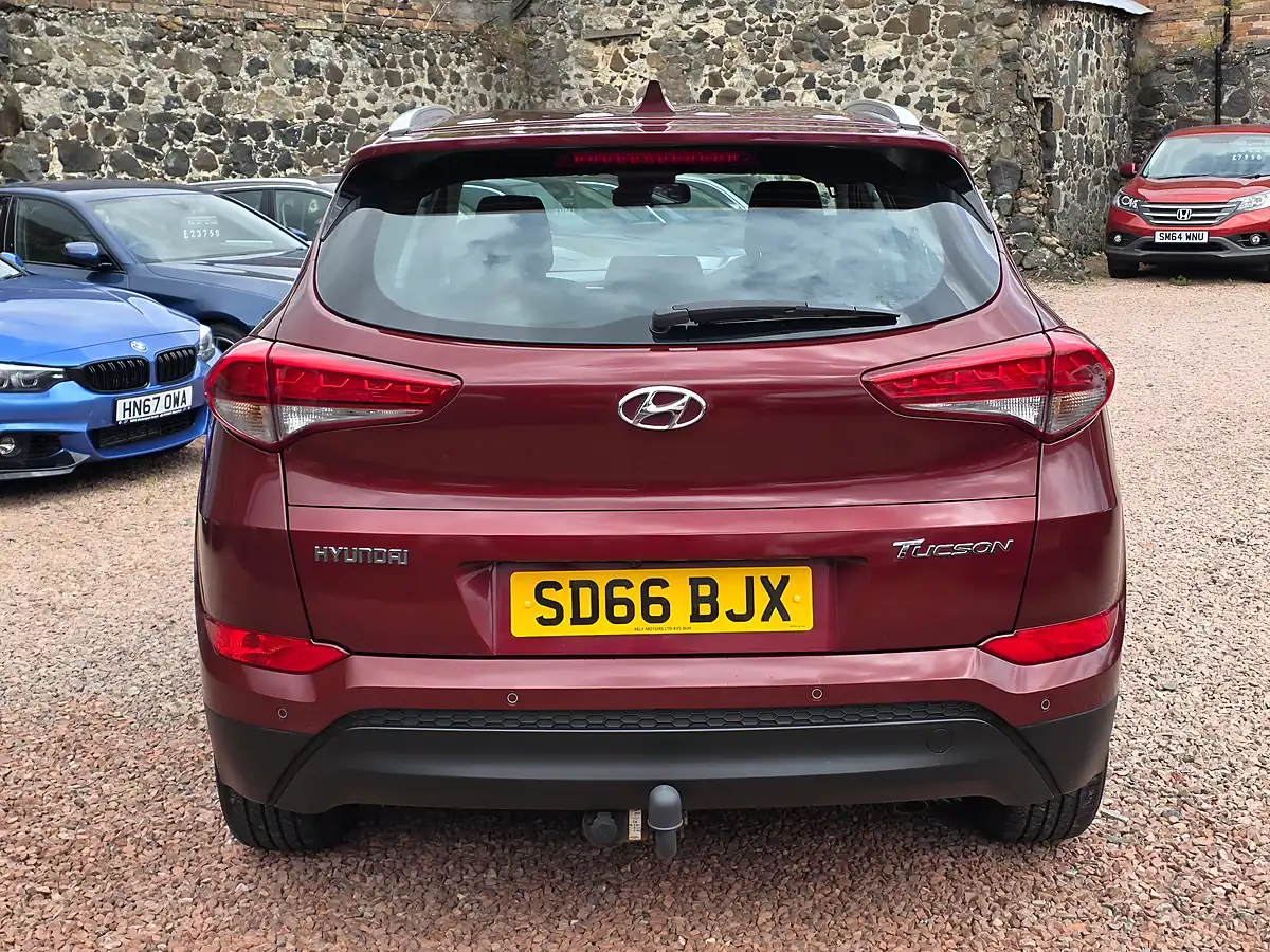 Used 2016 Hyundai Tucson Se Nav Ruby Wine Pearl - Interior and Exterior details 16