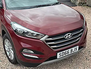 Used 2016 Hyundai Tucson Se Nav Ruby Wine Pearl - Interior and Exterior details 2